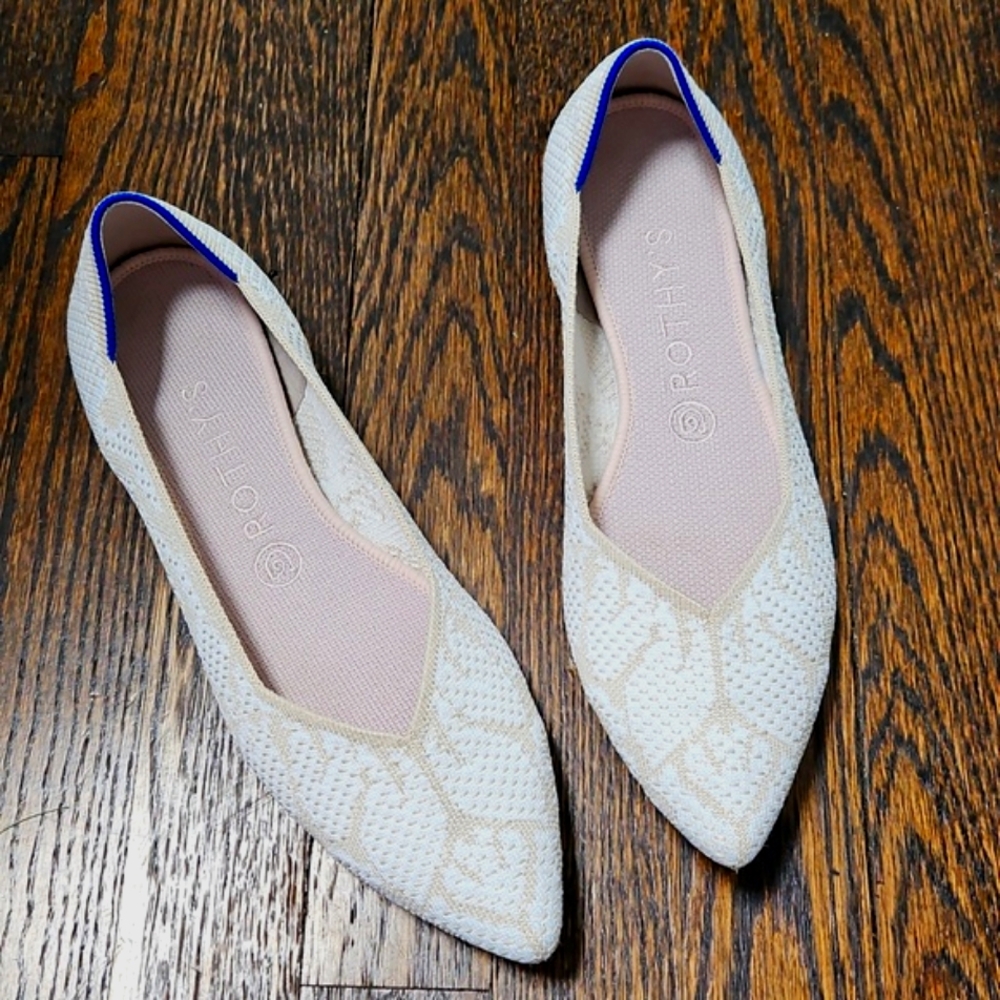 Rothy's Lily Classic Point